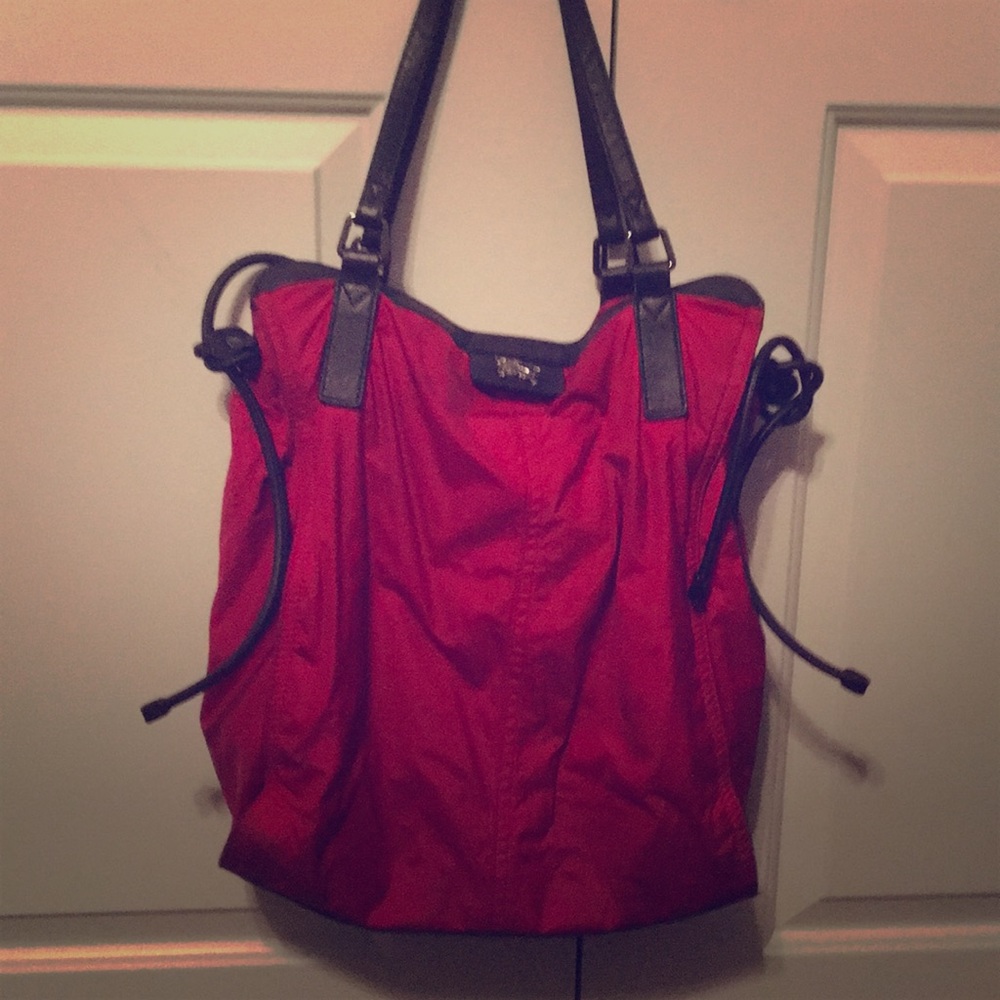 Burberry tote